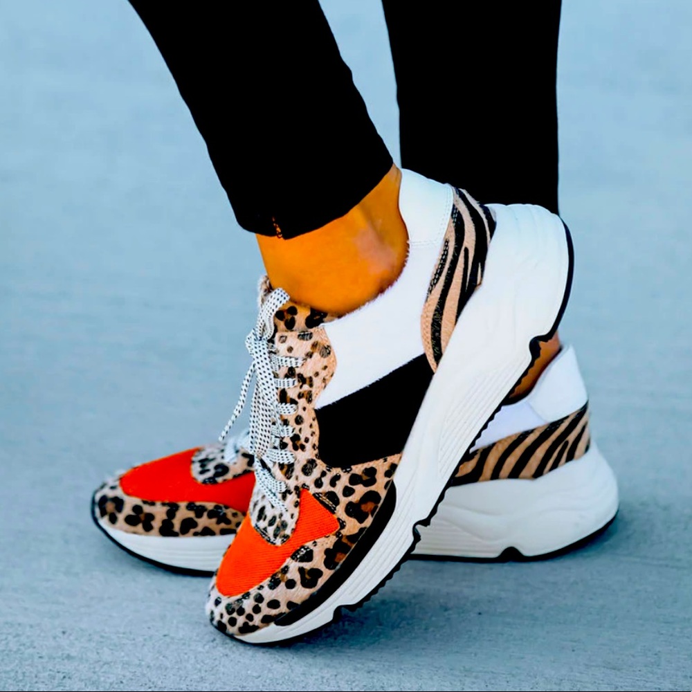 TAKE THE LEAD RUNNING SOLE SNEAKER